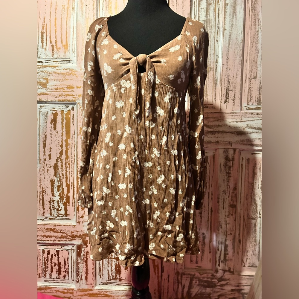 Sadie & Sage Brown Floral Long Sleeve Dress